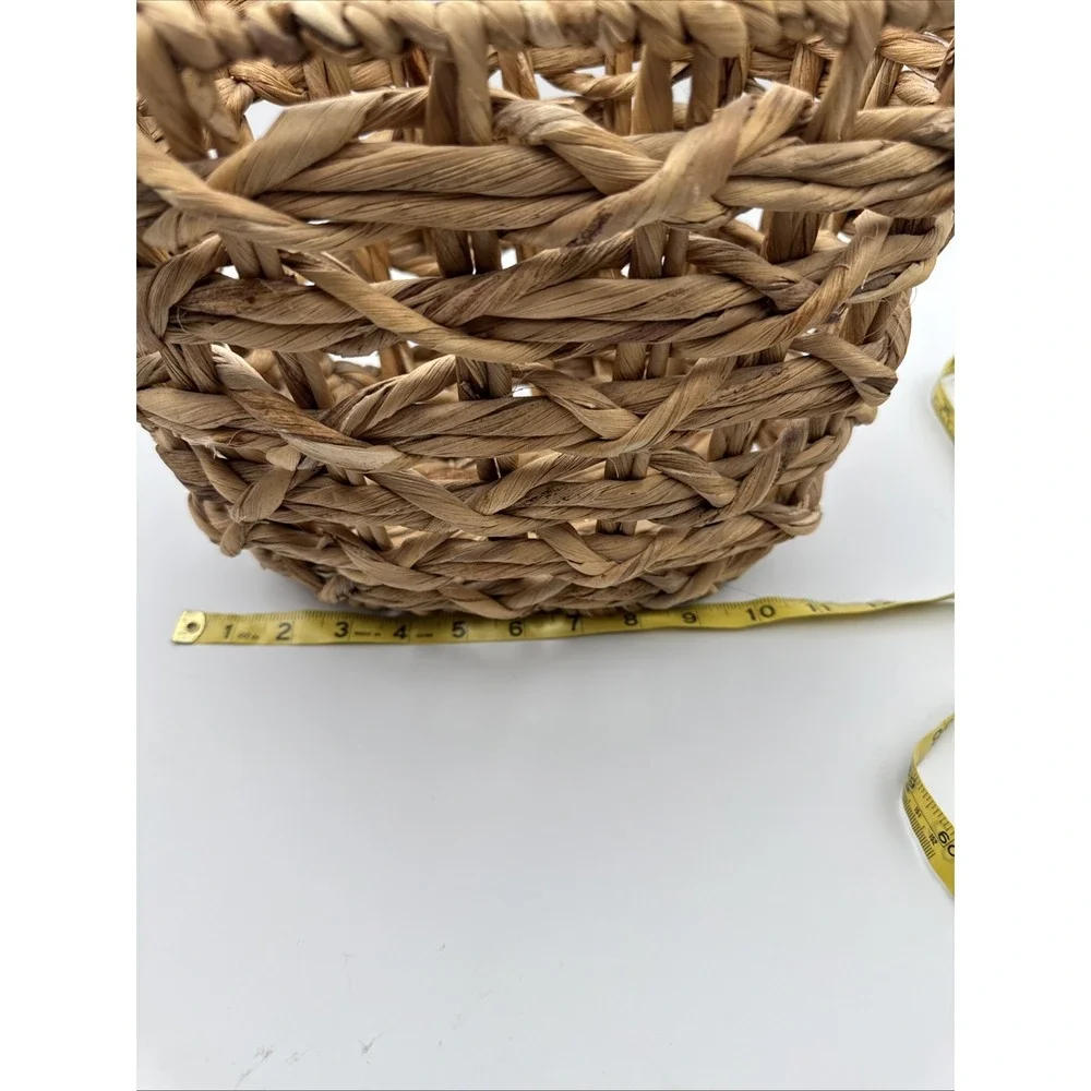 VTG Woven Storage Basket Home Decor Small Tan Oval Cottage Core
